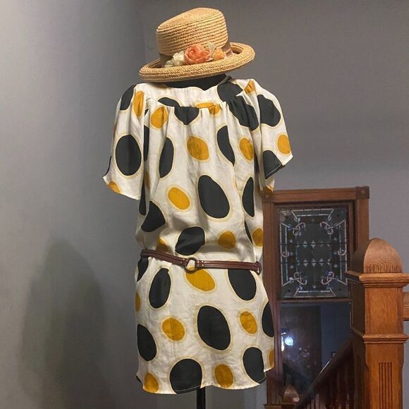 H & M Shirt— Size 8 - Picture 1 of 4